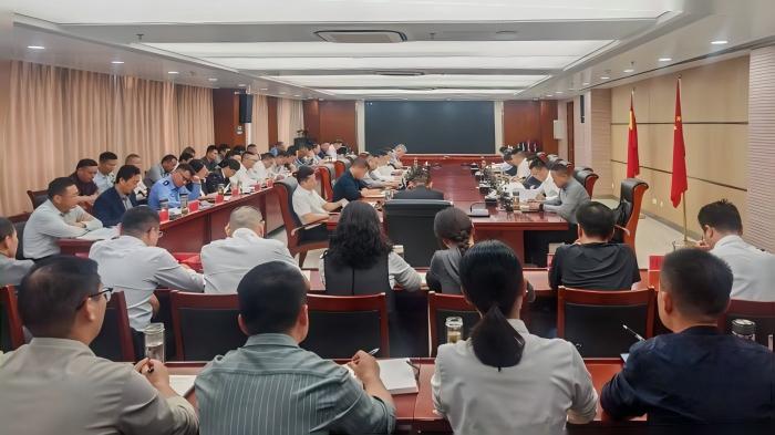 全区文明创建暨人居环境整治工作推进会召开